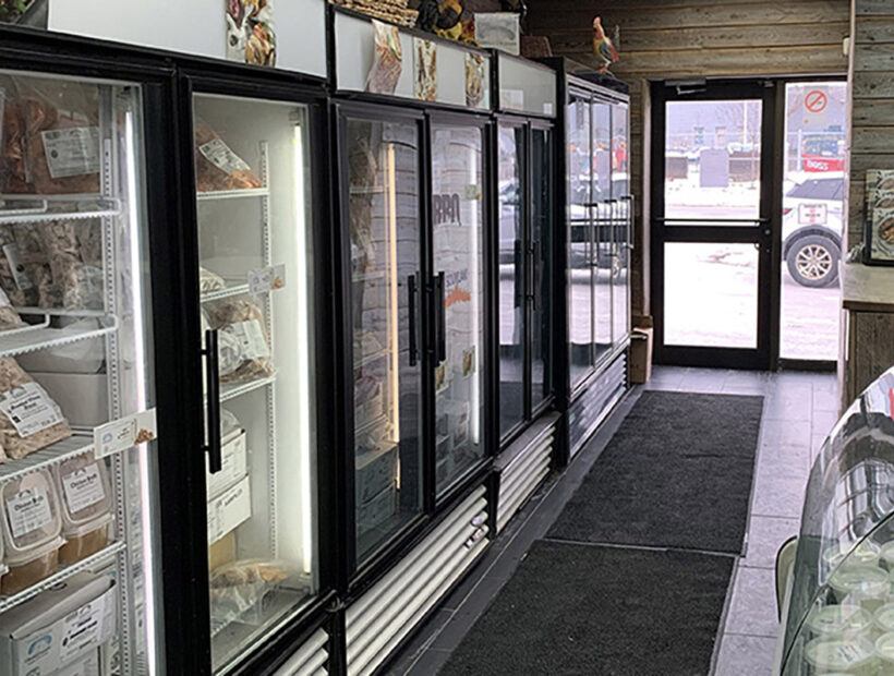 D&D Poultry Cash & Carry Toronto: What's in Stock and How It Works